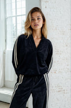Velvet V Sweatshirt with Contrast Stripe